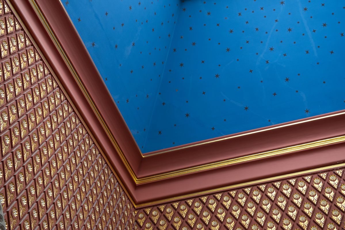 detail shot of ceiling